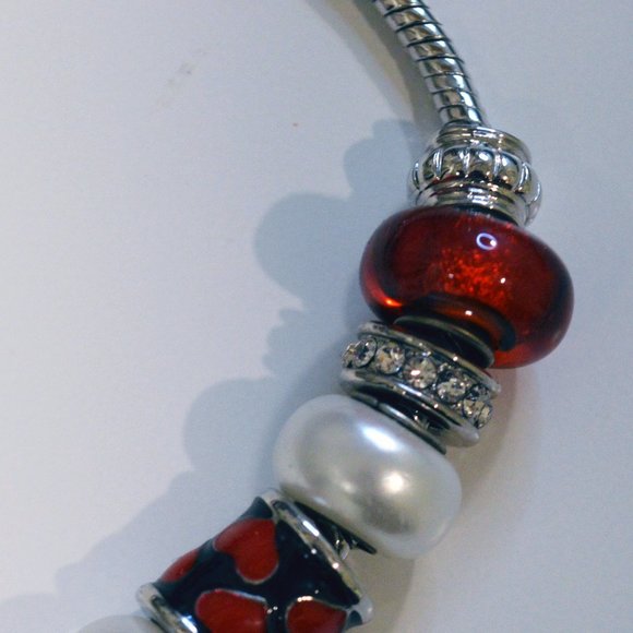 Bella Perlina Charm Bracelet - Picture 6 of 9